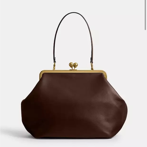 Coach Handbags - Coach Kisslock Frame Bag